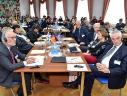 Kiev’de Bir Araya Gelen Aydınlar 'Tolerans ' Konusunda Birleşti