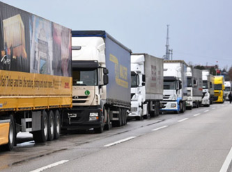 Gümrük kapısında bomba yüklü tır