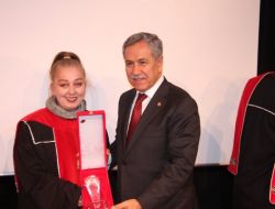 Arınç: Öğrenciler Üniversitenin İmkanlarından Azami Şekilde İstifade Etmelidir