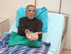 Mesanesinden Yumurta Büyüklüğünde Üç Taş Çıktı