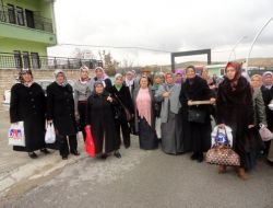 Hanımlar Lokali Üyelerinden Huzurevine Ziyaret