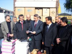 İzmir'den Depremzedelere 5 Bin Çift Ayakkabı Gönderildi