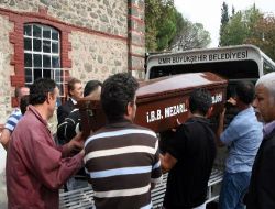 İzmir'de 4 Gencin Öldüğü Kaza: Aynı Sokakta Oturan Gençler Sandviç Almak İçin Sokağa Çıkmış