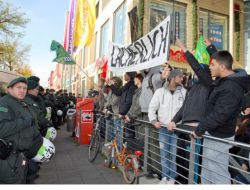 Aşırı Sağcı Pro Köln’den Gösteri