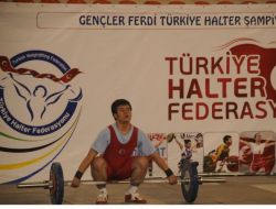 Türkiye Halter Şampiyonu Vanlı Şevket
