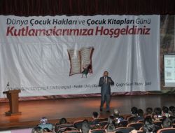 Çocuklara Bilinçli Kitap Okuma Anlatıldı