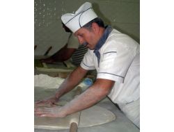 Depremzedelere Hem İş Ve Hem Aş Verdi