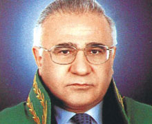 Eski Yargıtay üyesi yargılanıyor..