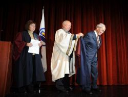 Eti'nin Onursal Başkanı Firuz Kanatlı'ya Onursal Doktora Unvanı Verildi