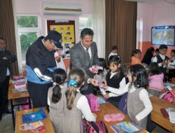 Fethiye Belediyesi Öğrencilere 10 Bin Diş Fırçası Dağıttı