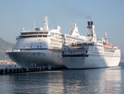 Lüks Gemiler Alanya’ya Demir Attı