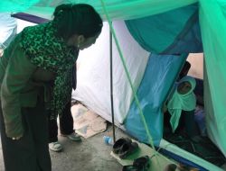 Ak Partili Kadınlar, Depremzedelerle Buluştu