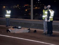 Otobanda Karşıya Geçmeye Çalıştı, Canından Oldu