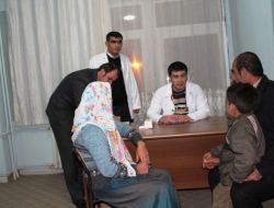 Depremzedeler Sağlık Taramasından Geçirildi