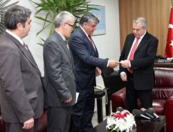 Kktc'den Van'daki Depremzedelere Yardımlar Devam Ediyor