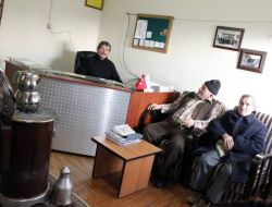 Namaz İçin Duranlar Mimar Sinan’a Ait Eserlerin Minyatürleriyle Karşılaşıyor