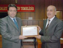 Muş Adliyesi’nin Emekli Olan 35 Yıllık Yazı İşleri Müdürü İçin Veda Töreni