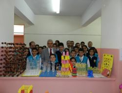 Vali Güvençer, Van'a Yardım Kampanyası Düzenleyen Okulu Ziyaret Etti