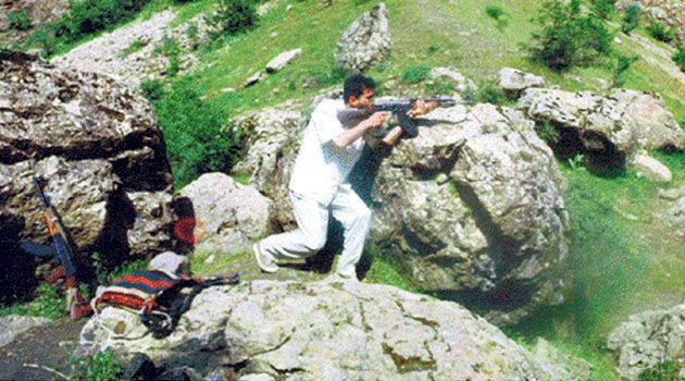 PKK kampında atış talimi yapan avukat