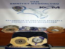 Van'dan Avrupa'ya Gönderilecek Duvar Saatleri İçindeki  11 Kilo Eroin Yakalandı!