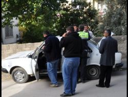 Ceza Kesmek İçin Durdurulan Araçtan Silah Ve Mermi Çıktı