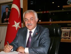 Başkan Özden: Öğretmenine Değer Veren Geleceğe Güvenle Bakar