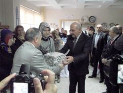 Toprakla Sanatı Buluşturacak 18 Kursiyer Sertifikalarını Aldı