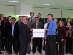 Amerikalı Öğretmenlerden Vanlı Depremzedelere Yardım Eli