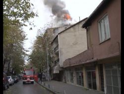 Kadıköy'de Korkutan Yangın