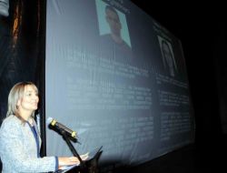 Öğretmenler Gününde Deprem Şehitleri Unutulmadı