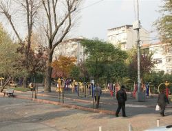 Aileler, Parktaki Çocuklarını Evden Kamerayla İzleyecek