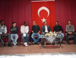 Manisasporlu Oyuncular Saruhanlı Anadolu Lisesi Öğrencileriyle Buluştu