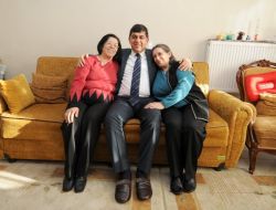 35 Yıl Sonra Duygulandıran Buluşma