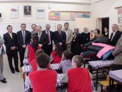 Albarder Ve Tudeb’den Öğrencilere Kışlık Palto Yardımı