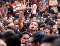 Endonezya'da Blackberry İzdihamı