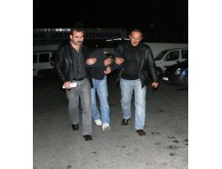 Eski Eşinin Yüzünü Bıçaklayan Saldırgan Koca Yakalandı