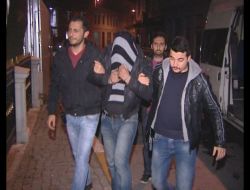 Ev Sahibi Yurtdışına Gidince Hizmetçisi Ve Sevgilisi Evi Soydu