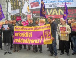 'Kadına Şiddet Erkeklikse, Erkekliği Reddediyoruz'