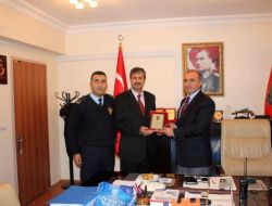 Polis Teşkilatına Otomobil Bağışladı