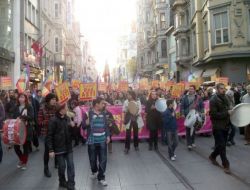 Stk’lardan Beyoğlu'nda Renkli Eylem
