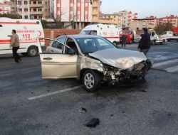 Aşırı Hız Kazaya Neden Oldu: 1 Yaralı