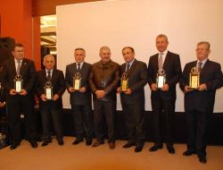 Bakan Ergin, Toplantıya Geç Kalan Bakan Yıldırım’a 350 Km Yol Cezası Kesti