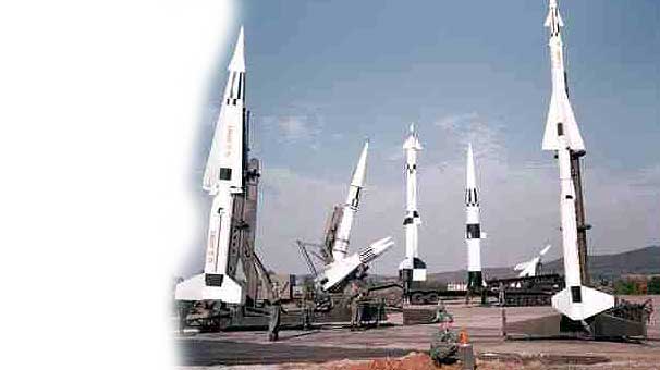 Suriye füzelerini Türkiye'ye çevirdi!