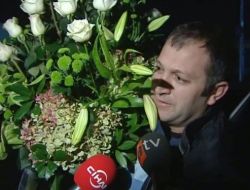 İbrahim Tatlıses’in Başbakan’a Gönderdiği Çiçek Hastaneye Alınmadı