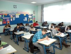 Zorunlu ortaöğretime başlanacak!