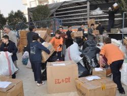Özel Fırat İlköğretim'den Van'a Bir Tır Dolusu Yardım Gönderildi