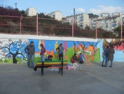 Öğrenciler Hayal Dünyalarını Okul Duvarlarına Yansıttı