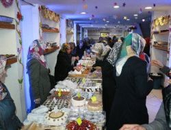 Laleder Ve Çevre Kültür Derneği'nden Kermes