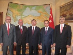 Burdur Heyetinden Milli Savunma Bakanı Yılmaz'a Bedelli Ziyareti