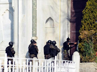 Saldırganın kaldığı otele operasyon